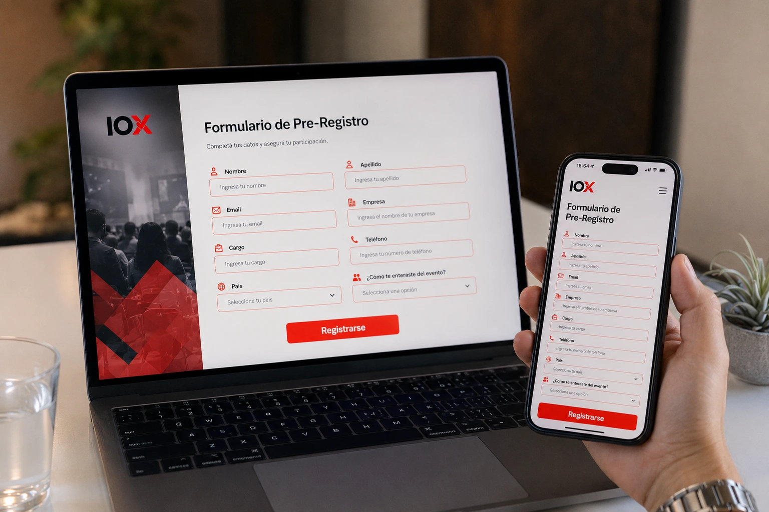 Pantalla de pre-registro web para congresos con envío automático de QR de acreditación